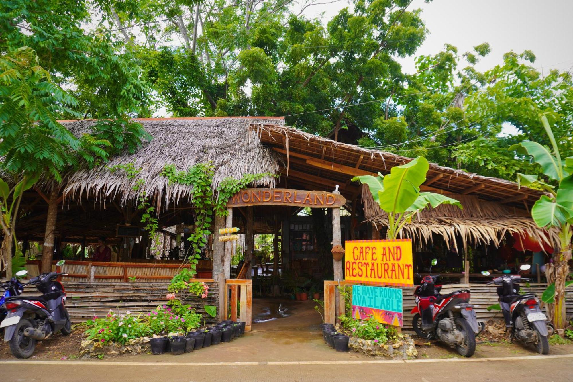 Wonderland Hotel Siquijor Bagian luar foto